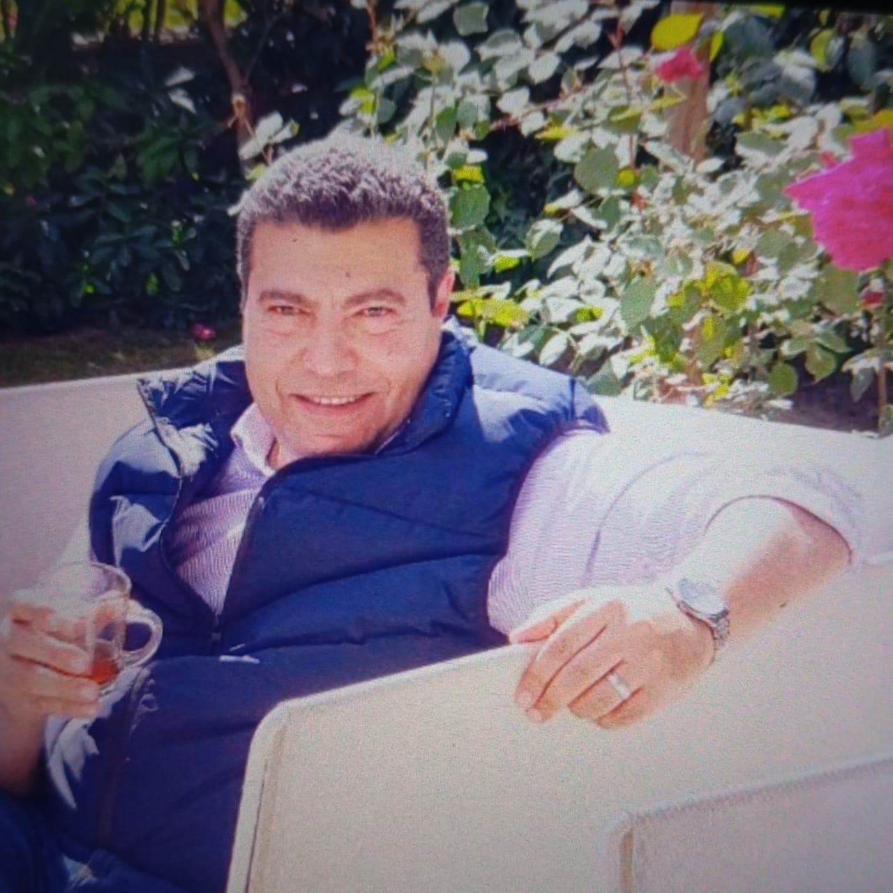 د/امجد حجر  عيون ورمد  /  01221042575 واتس  -  